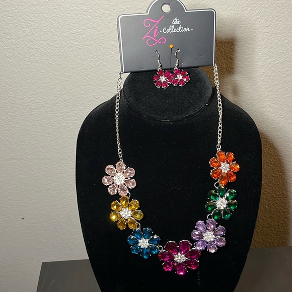 Paparazzi Zi Collection Necklace and Earring set. Brand new/never worn. - Picture 1 of 3